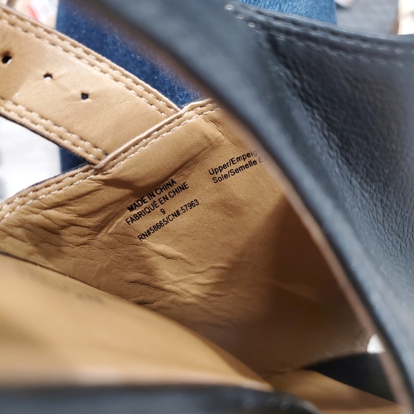 NEW 14th & Union Black Open Toe Block Heel Sandals - Picture 7 of 7